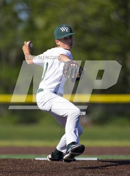 Thumbnail 2 in Longwood vs William Floyd JV photogallery.