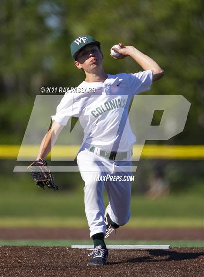 Thumbnail 1 in Longwood vs William Floyd JV photogallery.