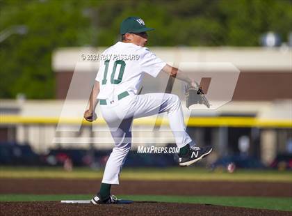 Thumbnail 2 in Longwood vs William Floyd JV photogallery.