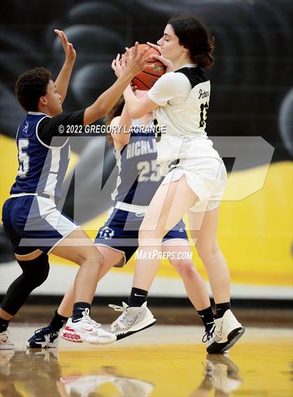 Thumbnail 1 in Richland vs Fossil Ridge photogallery.