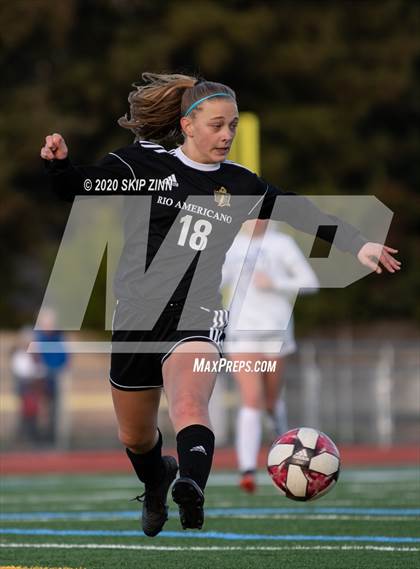 Thumbnail 2 in Rio Americano vs Vista del Lago photogallery.