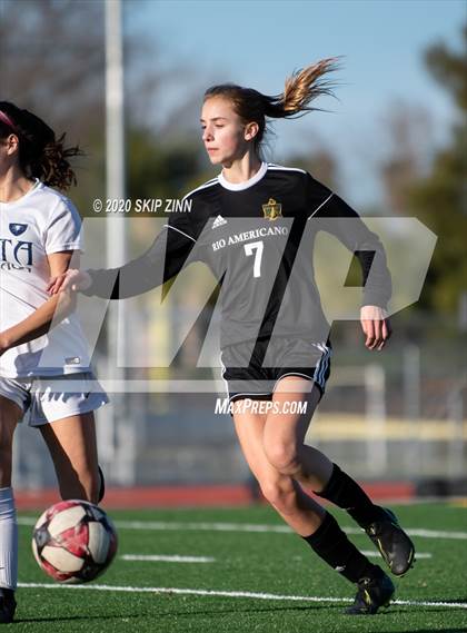 Thumbnail 1 in Rio Americano vs Vista del Lago photogallery.