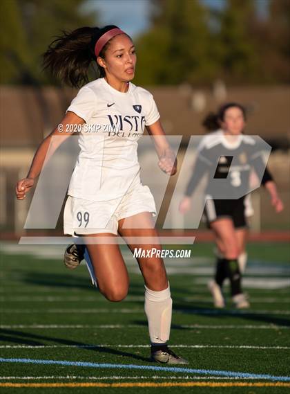 Thumbnail 3 in Rio Americano vs Vista del Lago photogallery.