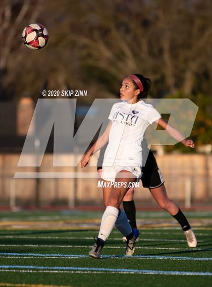 Thumbnail 1 in Rio Americano vs Vista del Lago photogallery.