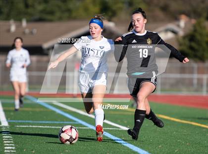 Thumbnail 3 in Rio Americano vs Vista del Lago photogallery.
