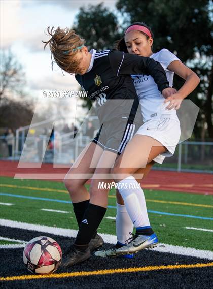Thumbnail 3 in Rio Americano vs Vista del Lago photogallery.