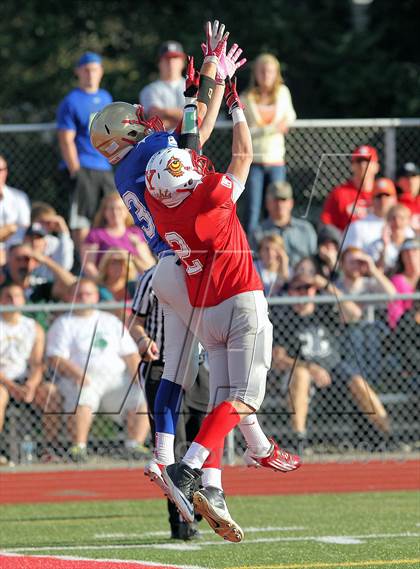 Thumbnail 2 in Don Raabe Big 30 All-Star Charities Classic photogallery.