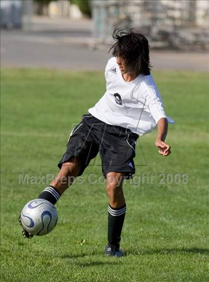 Thumbnail 2 in Buhach Colony vs. Ceres (Spartans Classic) photogallery.