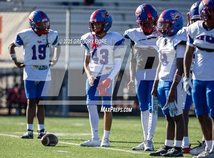 Thumbnail 2 in JV: Serra @ Notre Dame (SO) photogallery.