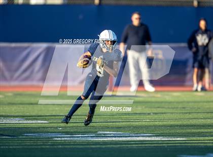 Thumbnail 1 in JV: Serra @ Notre Dame (SO) photogallery.