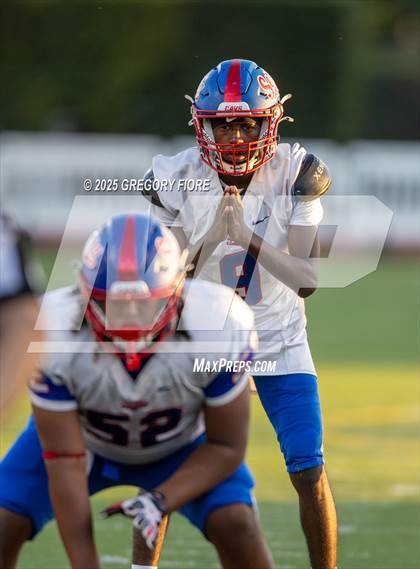 Thumbnail 1 in JV: Serra @ Notre Dame (SO) photogallery.