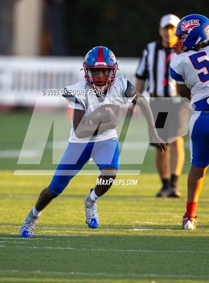 Thumbnail 1 in JV: Serra @ Notre Dame (SO) photogallery.