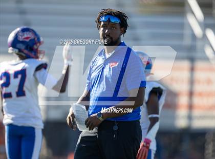 Thumbnail 3 in JV: Serra @ Notre Dame (SO) photogallery.