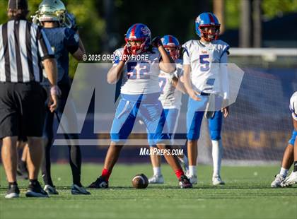 Thumbnail 1 in JV: Serra @ Notre Dame (SO) photogallery.