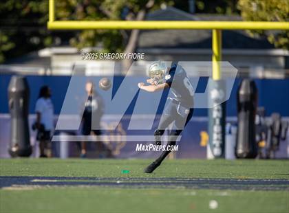 Thumbnail 2 in JV: Serra @ Notre Dame (SO) photogallery.