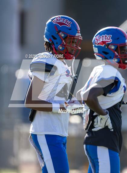 Thumbnail 1 in JV: Serra @ Notre Dame (SO) photogallery.