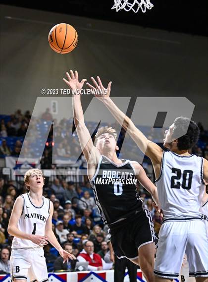 Thumbnail 3 in Bigelow vs. Marshall (AAA 2A State Final) photogallery.