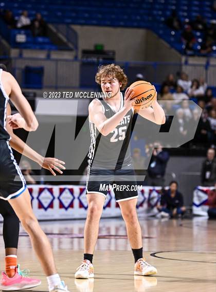 Thumbnail 1 in Bigelow vs. Marshall (AAA 2A State Final) photogallery.