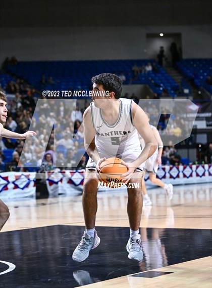 Thumbnail 2 in Bigelow vs. Marshall (AAA 2A State Final) photogallery.