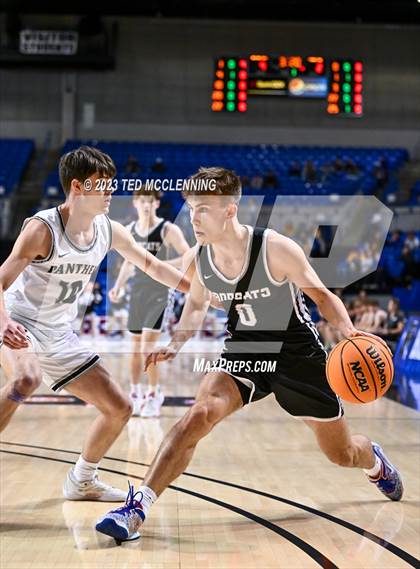 Thumbnail 3 in Bigelow vs. Marshall (AAA 2A State Final) photogallery.