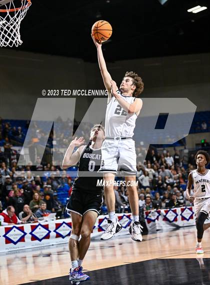 Thumbnail 3 in Bigelow vs. Marshall (AAA 2A State Final) photogallery.