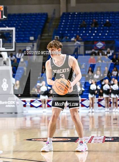 Thumbnail 1 in Bigelow vs. Marshall (AAA 2A State Final) photogallery.