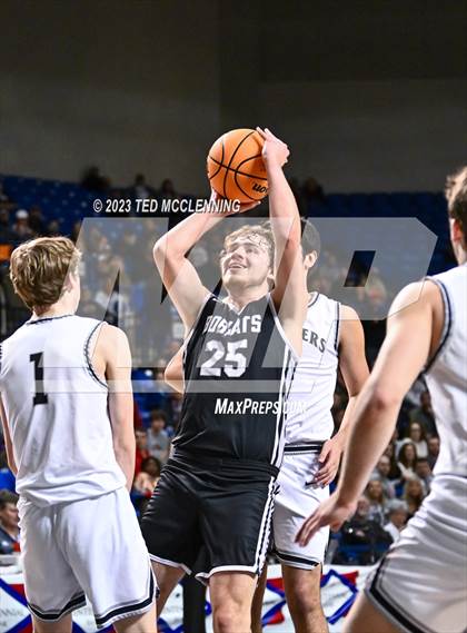 Thumbnail 1 in Bigelow vs. Marshall (AAA 2A State Final) photogallery.