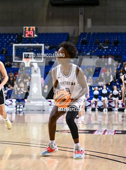 Thumbnail 1 in Bigelow vs. Marshall (AAA 2A State Final) photogallery.
