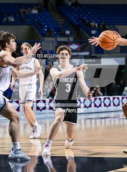 Thumbnail 3 in Bigelow vs. Marshall (AAA 2A State Final) photogallery.