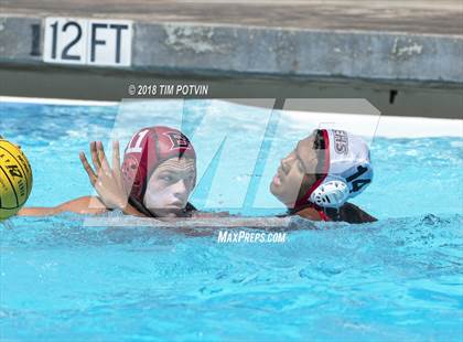 Thumbnail 3 in Elsinore vs Etiwanda photogallery.
