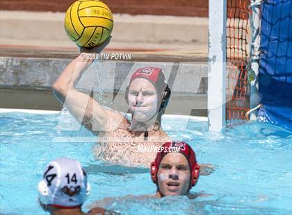 Thumbnail 3 in Elsinore vs Etiwanda photogallery.