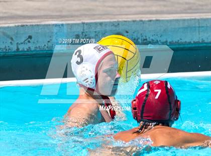 Thumbnail 2 in Elsinore vs Etiwanda photogallery.