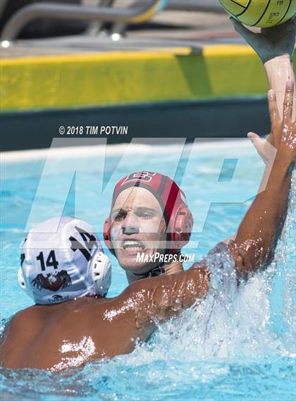 Thumbnail 3 in Elsinore vs Etiwanda photogallery.
