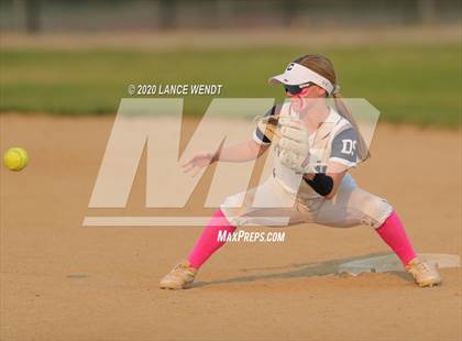 Thumbnail 2 in Lakewood @ Columbine photogallery.