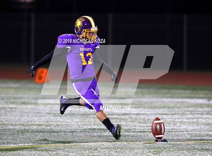 Thumbnail 3 in Gahr vs. Lynwood photogallery.