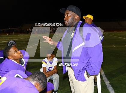 Thumbnail 3 in Gahr vs. Lynwood photogallery.