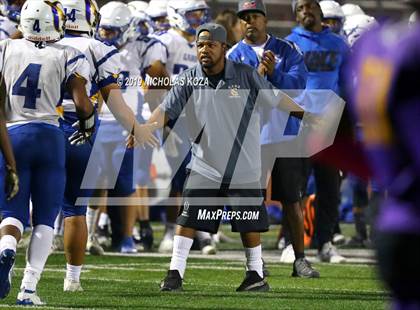 Thumbnail 3 in Gahr vs. Lynwood photogallery.