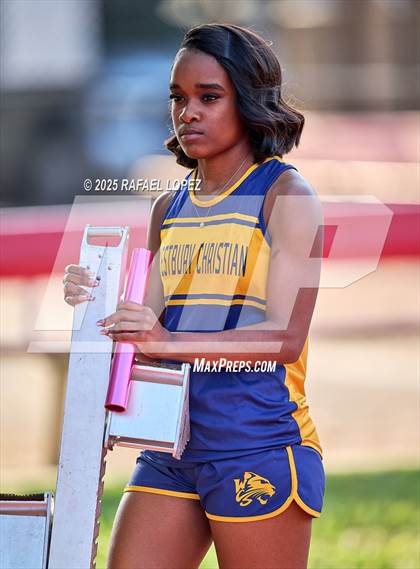Thumbnail 1 in Eagle No Tax Relays (4x100M) photogallery.