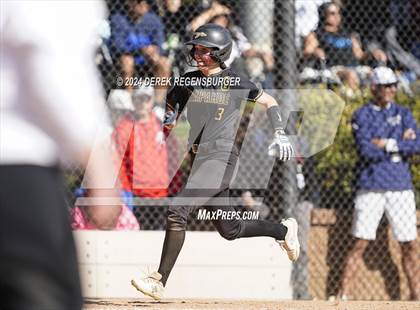 Thumbnail 2 in Arapahoe vs Columbine (CHSAA 5A Round of 16) photogallery.