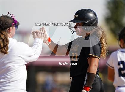 Thumbnail 2 in Arapahoe vs Columbine (CHSAA 5A Round of 16) photogallery.