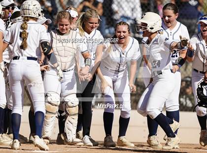 Thumbnail 3 in Arapahoe vs Columbine (CHSAA 5A Round of 16) photogallery.