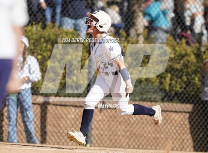 Thumbnail 2 in Arapahoe vs Columbine (CHSAA 5A Round of 16) photogallery.