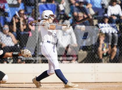 Thumbnail 2 in Arapahoe vs Columbine (CHSAA 5A Round of 16) photogallery.