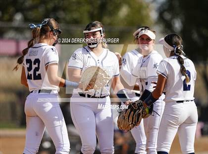 Thumbnail 3 in Arapahoe vs Columbine (CHSAA 5A Round of 16) photogallery.