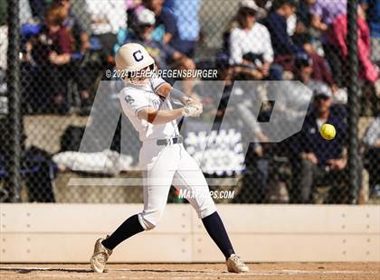 Thumbnail 2 in Arapahoe vs Columbine (CHSAA 5A Round of 16) photogallery.