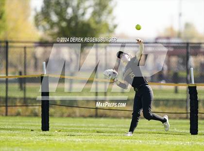Thumbnail 3 in Arapahoe vs Columbine (CHSAA 5A Round of 16) photogallery.