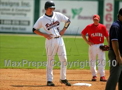 Thumbnail 1 in Pleasant Plains vs. Rochester (IHSA Class 2A Sectional Final) photogallery.