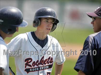 Thumbnail 3 in Pleasant Plains vs. Rochester (IHSA Class 2A Sectional Final) photogallery.