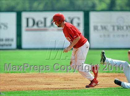 Thumbnail 2 in Pleasant Plains vs. Rochester (IHSA Class 2A Sectional Final) photogallery.