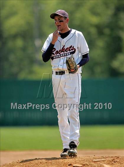 Thumbnail 1 in Pleasant Plains vs. Rochester (IHSA Class 2A Sectional Final) photogallery.